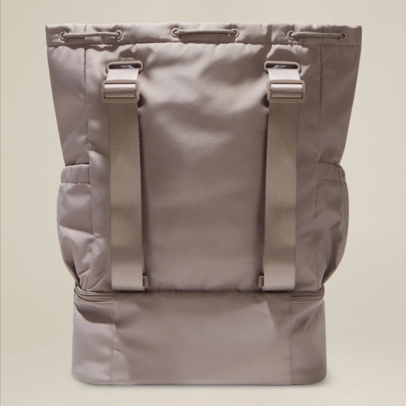 Beyond Yoga Convertible Gym Bag - Picture 2 of 13